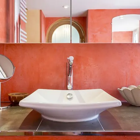 Le Canut Apartment